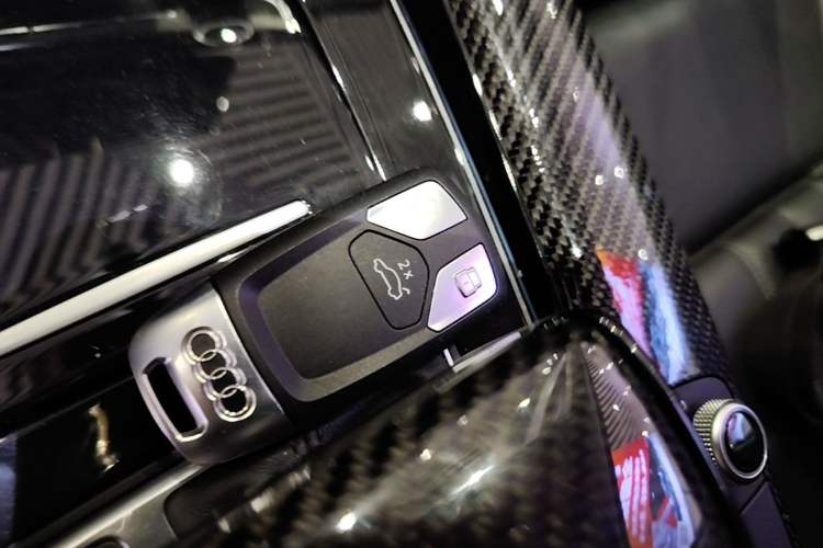 Used Audi A4L 2023 40 TFSI Luxury Dynamic Model Vehicle Key