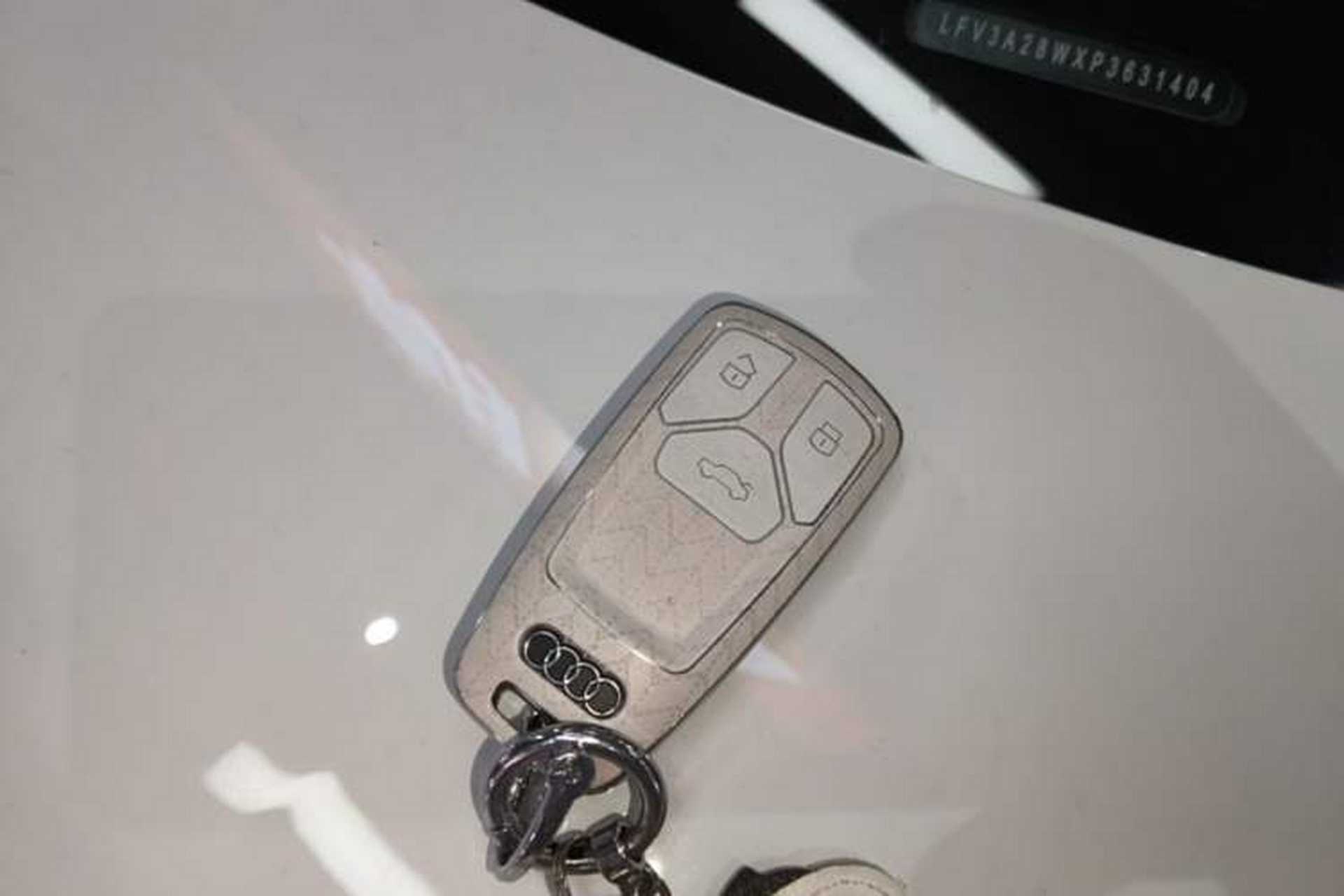 Used Audi A4L 2023 40 TFSI Luxury Dynamic Model Vehicle Key