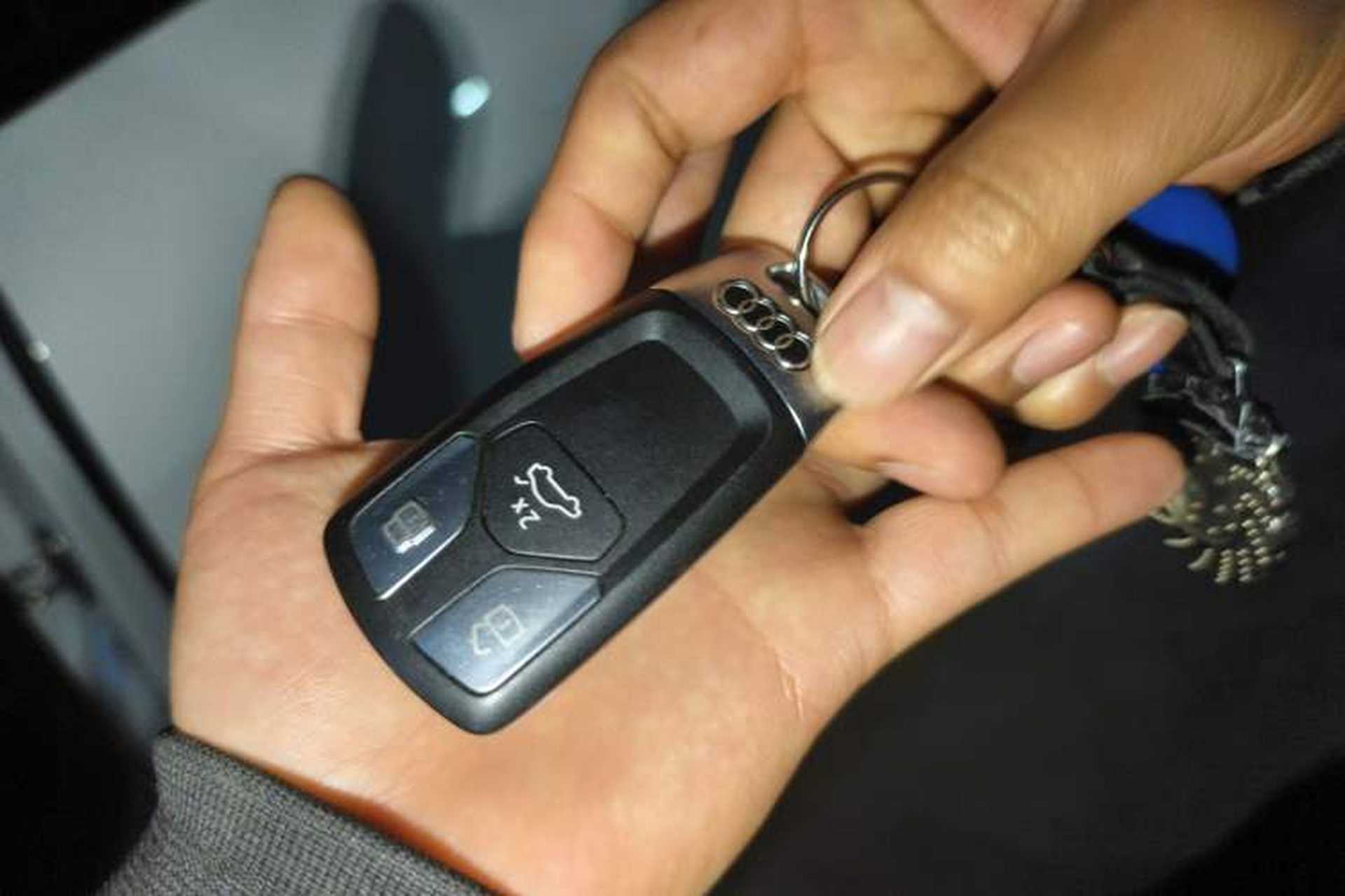 Used Audi A4L 2023 40 TFSI Luxury Dynamic Model Vehicle Key