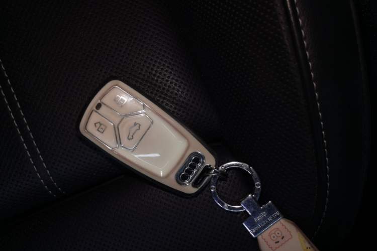 Used Audi A4L 2023 40 TFSI Luxury Dynamic Model Vehicle Key