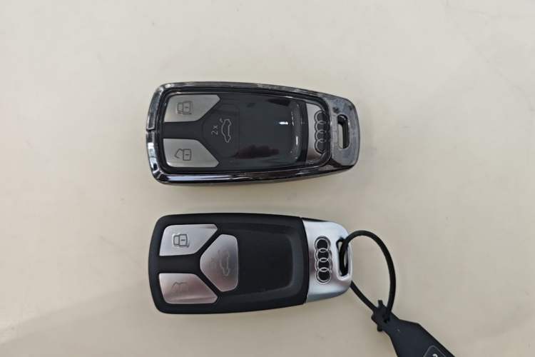 Used Audi A4L 2023 40 TFSI Luxury Dynamic Model Vehicle Key
