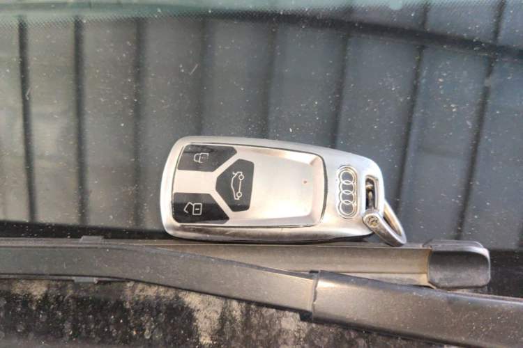 Used Audi A4L 2023 40 TFSI Luxury Dynamic Model Vehicle Key