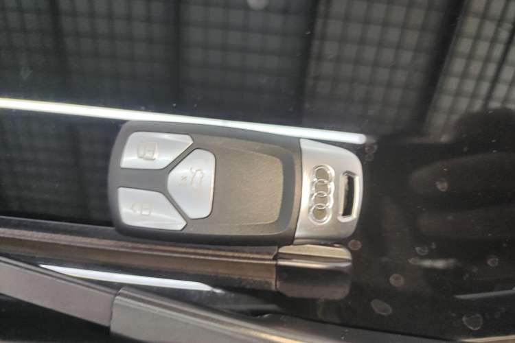 Used Audi A4L 2023 40 TFSI Fashion Dynamic Model Vehicle Key