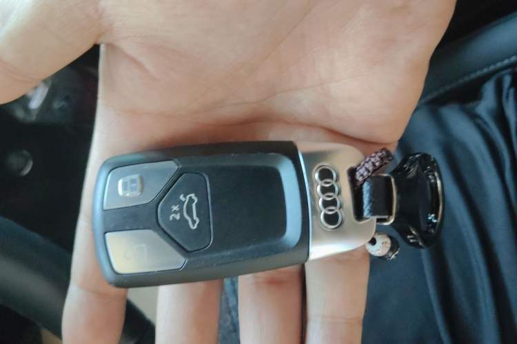 Used Audi A4L 2023 40 TFSI Fashion Dynamic Model Vehicle Key