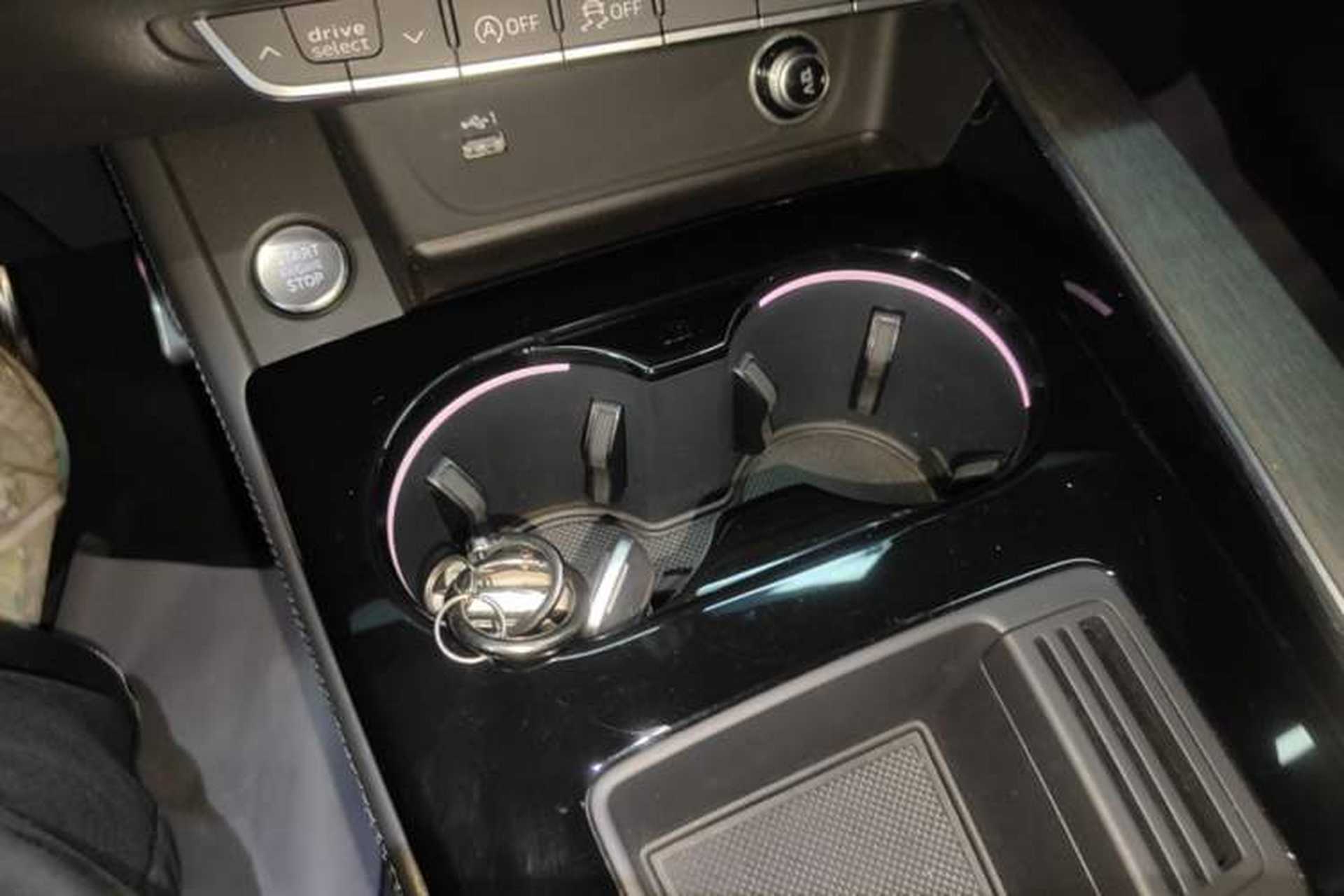 Used Audi A4L 2023 40 TFSI Luxury Dynamic Model Vehicle Key