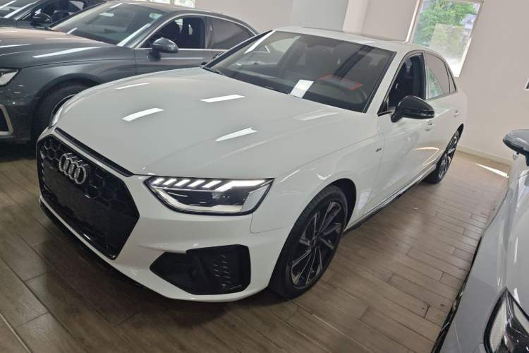 Used Audi A4L 2023 40 TFSI Luxury Dynamic Model Guazi used car, China used car export, Used car for sale, Used cars, Cheapest cars for sale