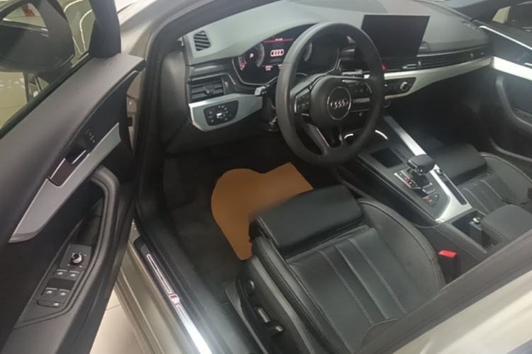 Used Audi A4L 2023 40 TFSI Fashion Dynamic Model Driver Seat