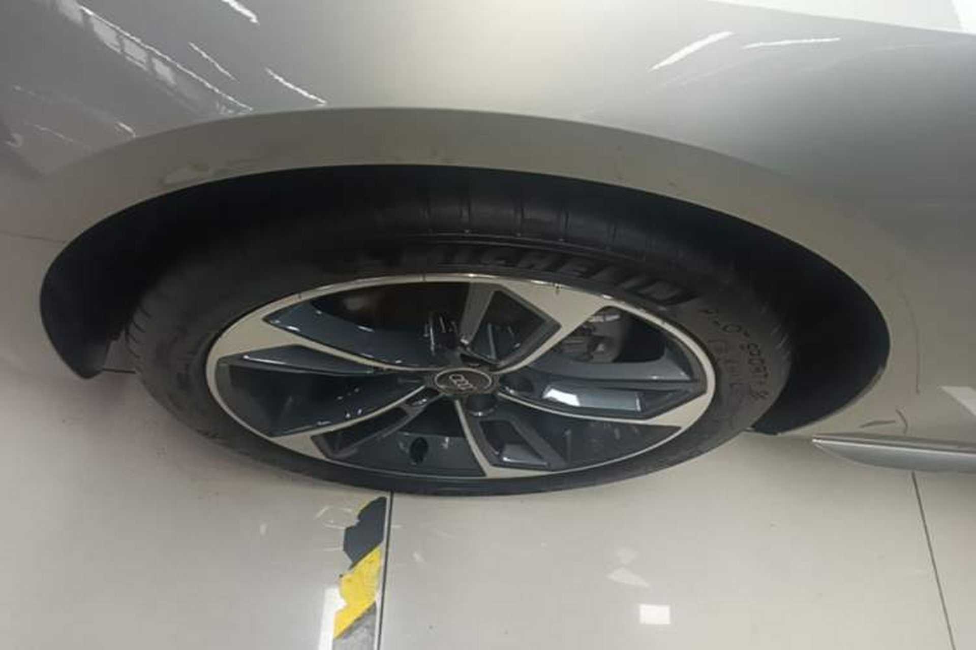 Used Audi A4L 2023 40 TFSI Fashion Dynamic Model Left Front Wheel Hub