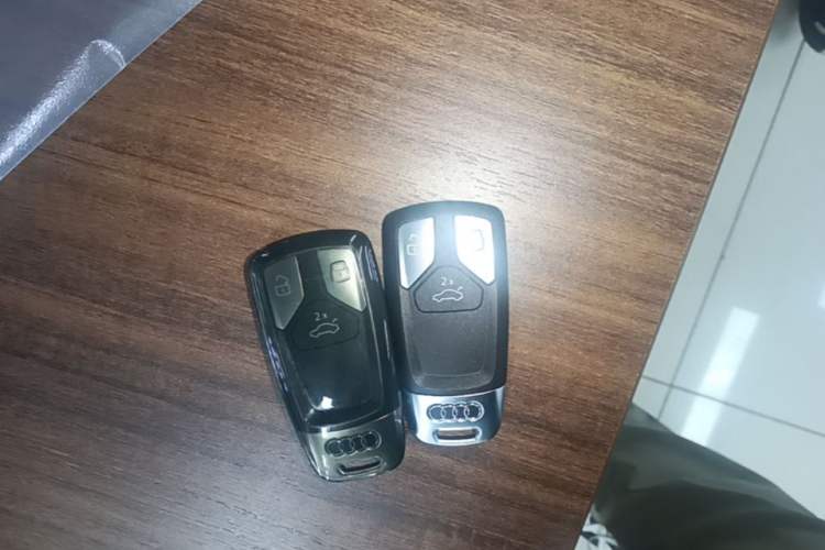 Used Audi A4L 2023 40 TFSI Fashion Dynamic Model Vehicle Key