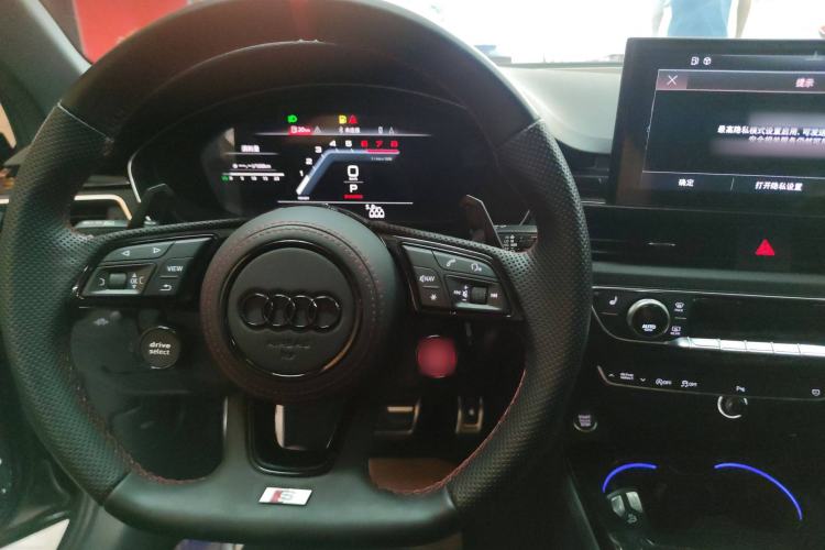 Used Audi A4L 2024 40 TFSI Luxury Dynamic Edition Center Console