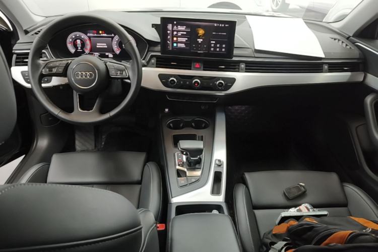 Used Audi A4L 2024 40 TFSI Fashion Dynamic Model Center Console