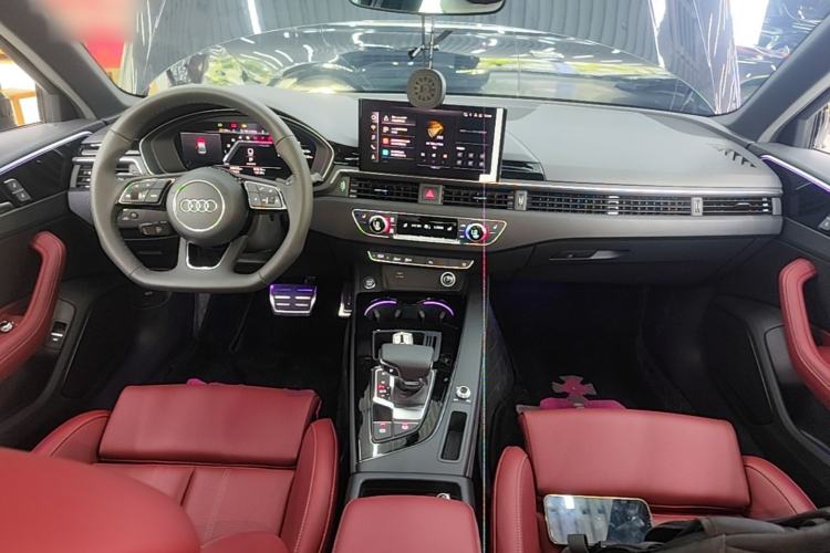 Used Audi A4L 2024 40 TFSI Luxury Dynamic Edition Center Console