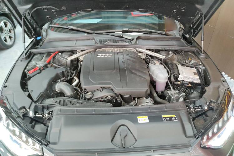 Used Audi A4L 2024 40 TFSI Luxury Dynamic Edition Engine Bay