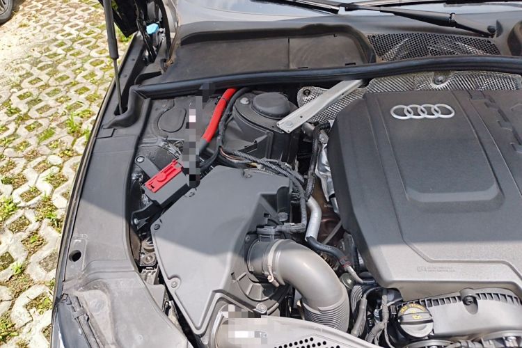 Used Audi A4L 2024 40 TFSI Luxury Dynamic Edition (Starry Night Version) Engine Bay Right