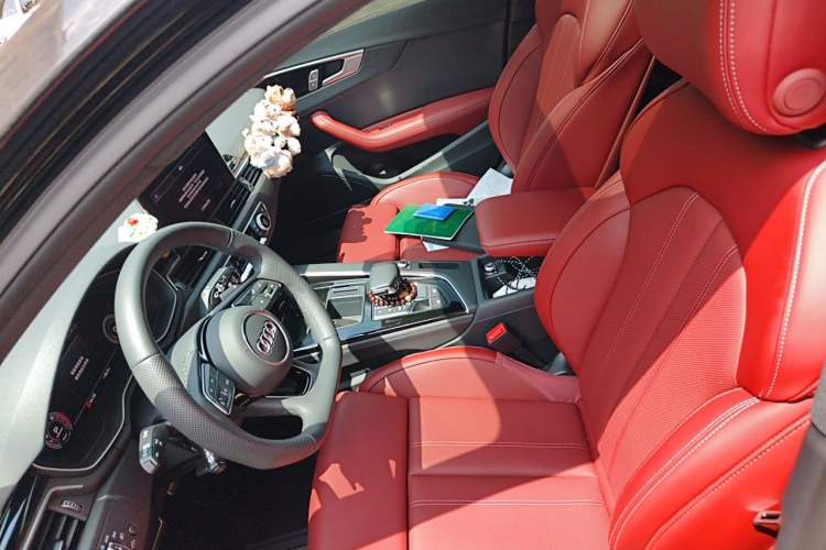 Used Audi A4L 2024 40 TFSI Luxury Dynamic Edition (Starry Night Version) Left Front Seat