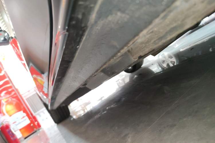 Used Audi A4L 2024 40 TFSI Luxury Dynamic Edition Left Side Sill