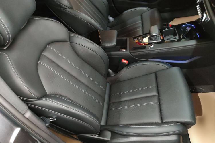 Used Audi A4L 2024 40 TFSI Luxury Dynamic Edition Right Front Seat