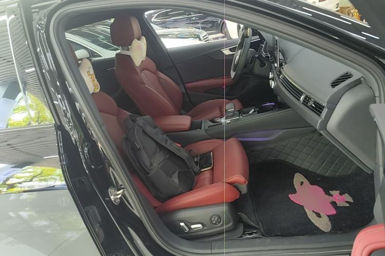 Used Audi A4L 2024 40 TFSI Luxury Dynamic Edition Right Front Seat