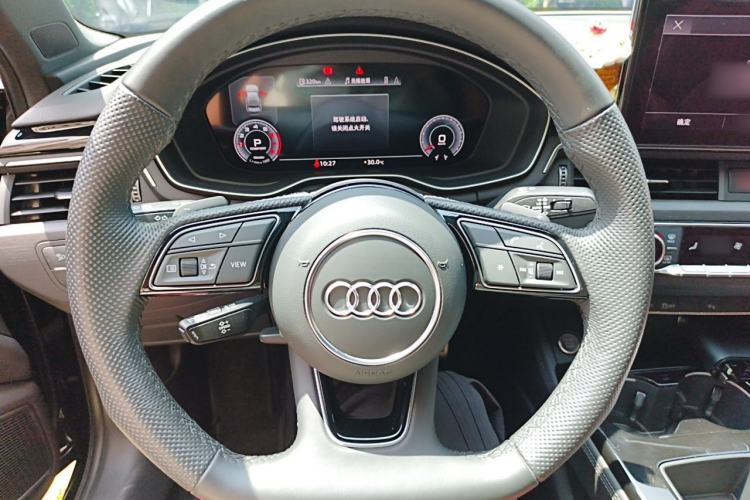 Used Audi A4L 2024 40 TFSI Luxury Dynamic Edition (Starry Night Version) Steering Wheel