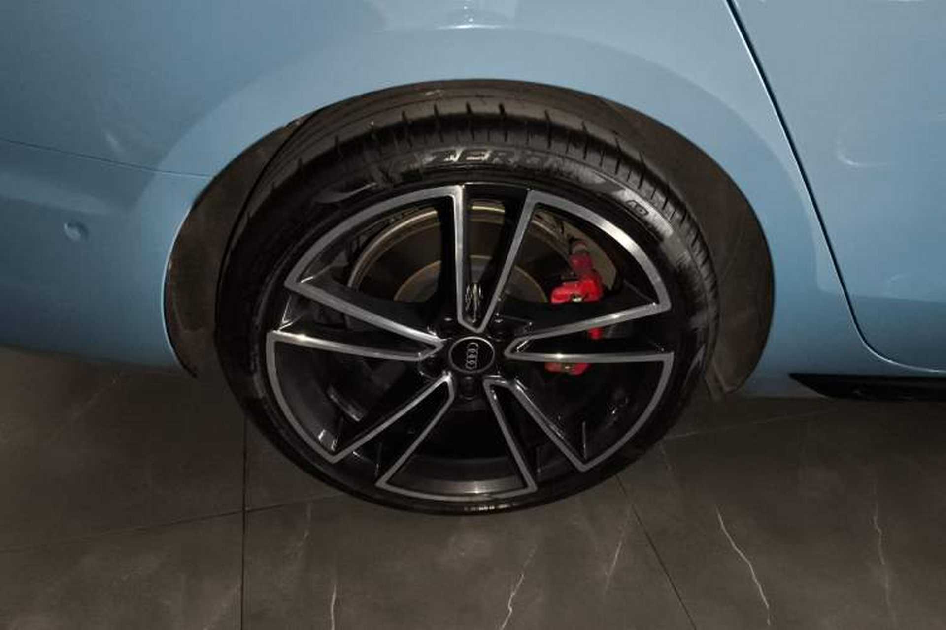Used Audi A4L 2024 45 TFSI quattro Prestige Dynamic Edition Right Rear Wheel Hub