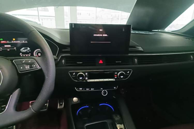 Used Audi A4L 2024 40 TFSI Luxury Dynamic Edition Audio And AC Panel