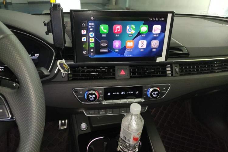 Used Audi A4L 2024 40 TFSI Luxury Dynamic Edition (Starry Night Version) Audio And AC Panel