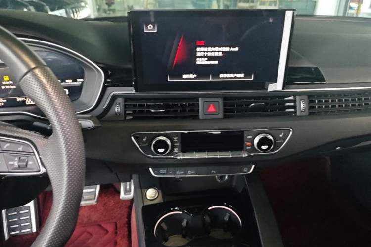 Used Audi A4L 2024 40 TFSI Luxury Dynamic Edition Audio And AC Panel