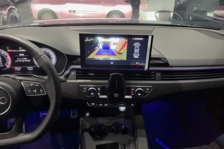 Used Audi A4L 2024 40 TFSI Luxury Dynamic Edition Audio And AC Panel