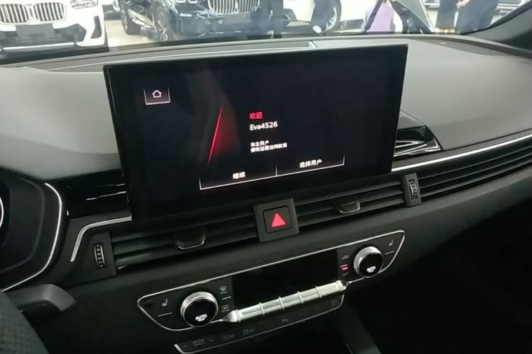 Used Audi A4L 2024 40 TFSI Luxury Dynamic Edition Audio And AC Panel