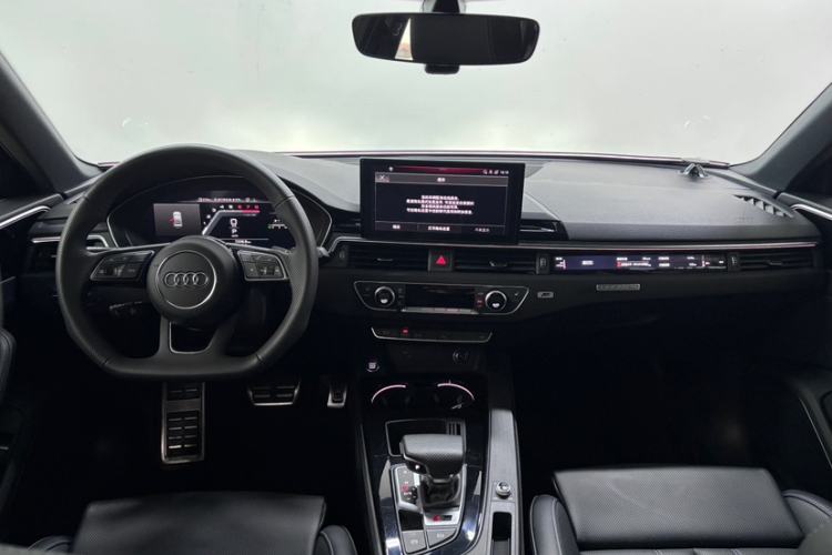 Used Audi A4L 2024 40 TFSI Luxury Dynamic Edition Audio And AC Panel