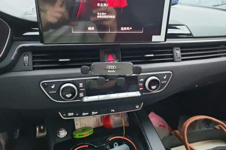 Used Audi A4L 2024 40 TFSI Luxury Dynamic Edition Audio And AC Panel