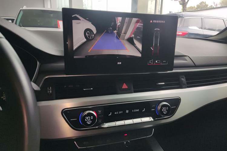 Used Audi A4L 2024 40 TFSI Fashion Dynamic Model Audio And AC Panel