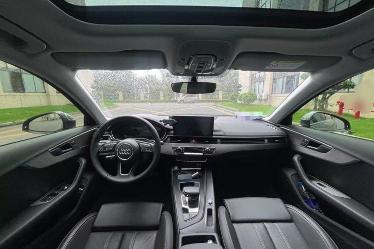 Used Audi A4L 2024 40 TFSI Fashion Dynamic Model Center Console