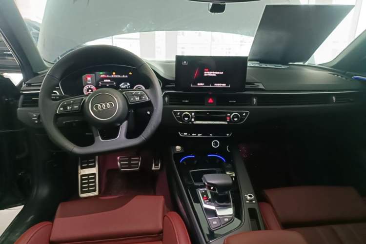 Used Audi A4L 2024 40 TFSI Luxury Dynamic Edition Center Console