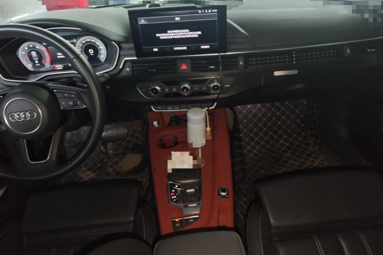 Used Audi A4L 2024 40 TFSI Fashion Dynamic Model Center Console