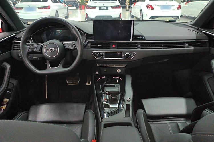 Used Audi A4L 2024 40 TFSI Luxury Dynamic Edition Center Console