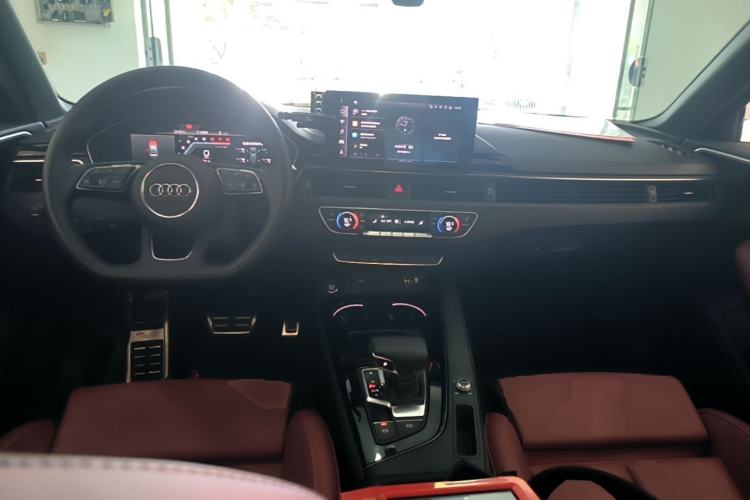 Used Audi A4L 2024 40 TFSI Luxury Dynamic Edition Center Console