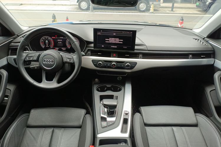 Used Audi A4L 2024 40 TFSI Fashion Dynamic Model Center Console