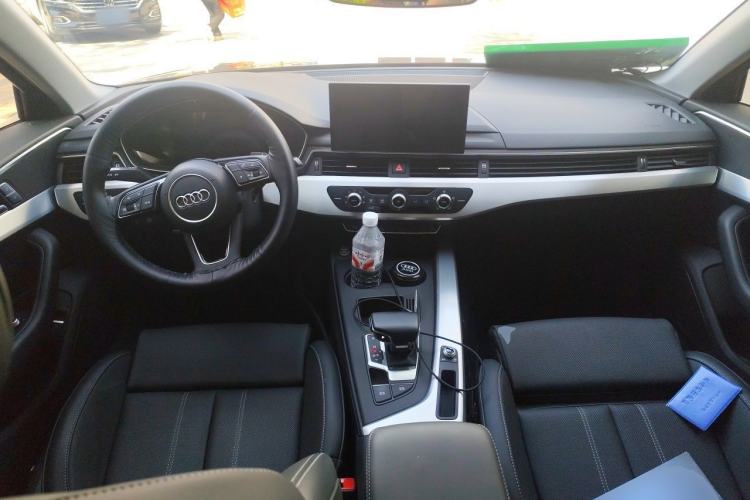 Used Audi A4L 2024 40 TFSI Fashion Dynamic Model Center Console