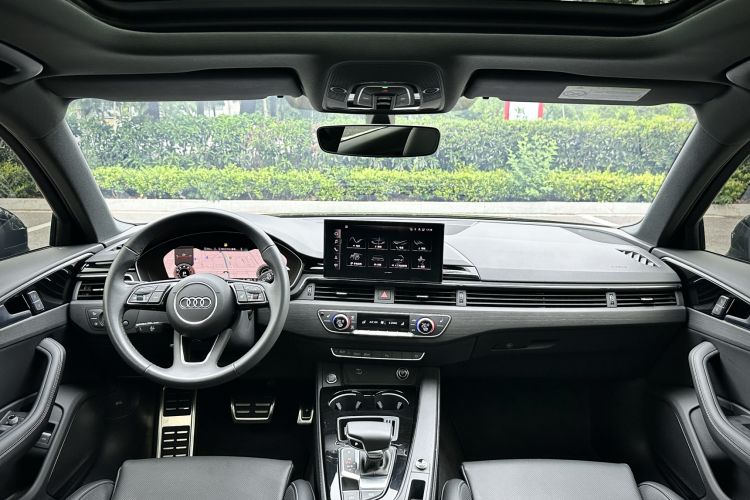 Used Audi A4L 2024 40 TFSI Luxury Dynamic Edition Center Console