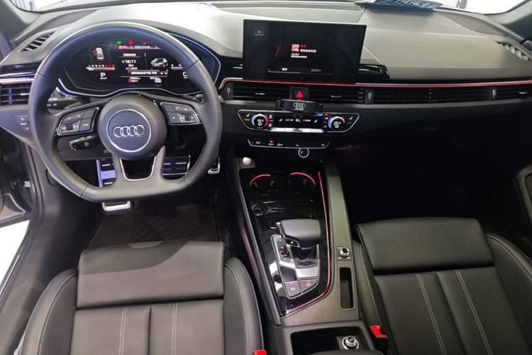 Used Audi A4L 2024 40 TFSI Luxury Dynamic Edition Center Console