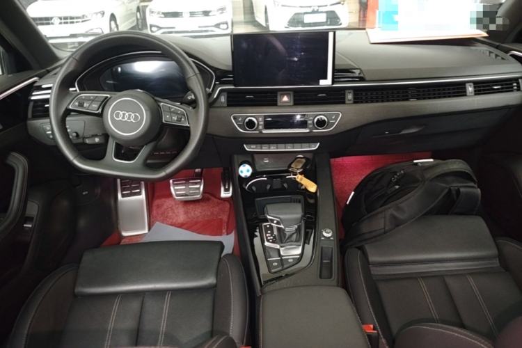 Used Audi A4L 2024 40 TFSI Luxury Dynamic Edition Center Console