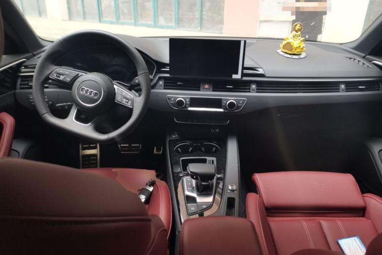 Used Audi A4L 2024 40 TFSI Luxury Dynamic Edition Center Console