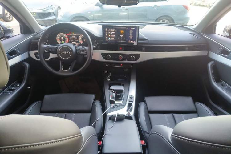 Used Audi A4L 2024 40 TFSI Fashion Dynamic Model Center Console