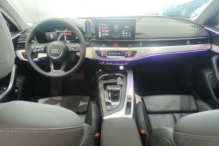 Used Audi A4L 2024 40 TFSI Fashion Dynamic Model Center Console