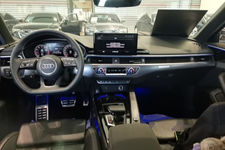Used Audi A4L 2024 40 TFSI quattro RS Performance Package Center Console