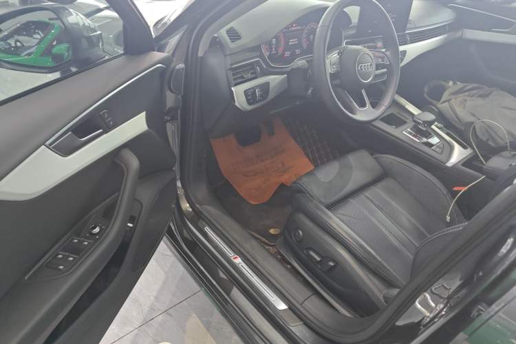 Used Audi A4L 2024 40 TFSI Fashion Dynamic Model Driver Seat