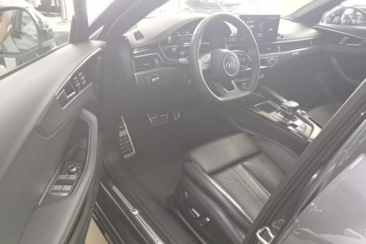 Used Audi A4L 2024 40 TFSI quattro RS Performance Package Driver Seat