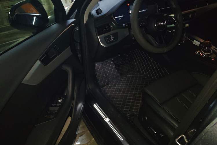 Used Audi A4L 2024 40 TFSI Fashion Dynamic Model Driver Seat