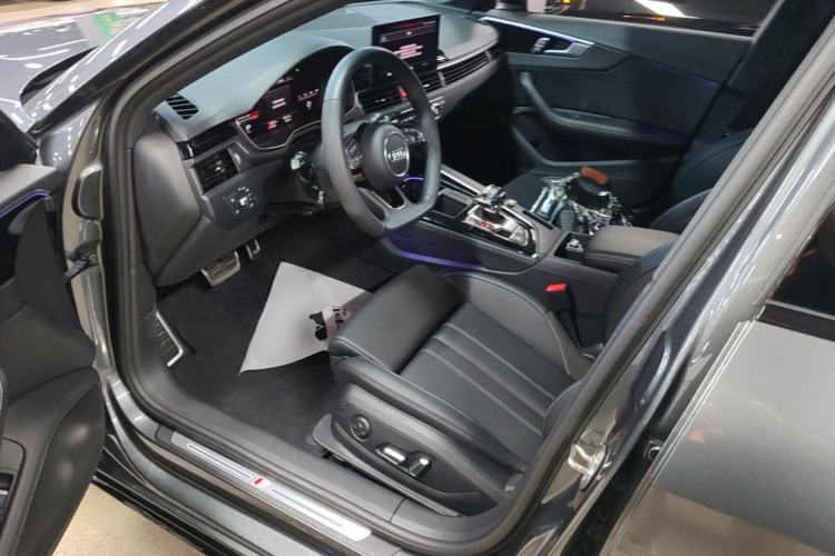 Used Audi A4L 2024 40 TFSI Luxury Dynamic Edition Driver Seat